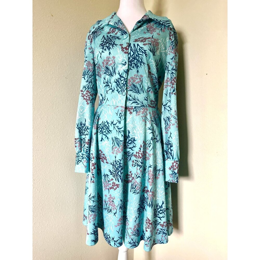 Vintage 1970s Long Sleeve Fit And Flare Dress In Floral Print / 1970s Dress / 70